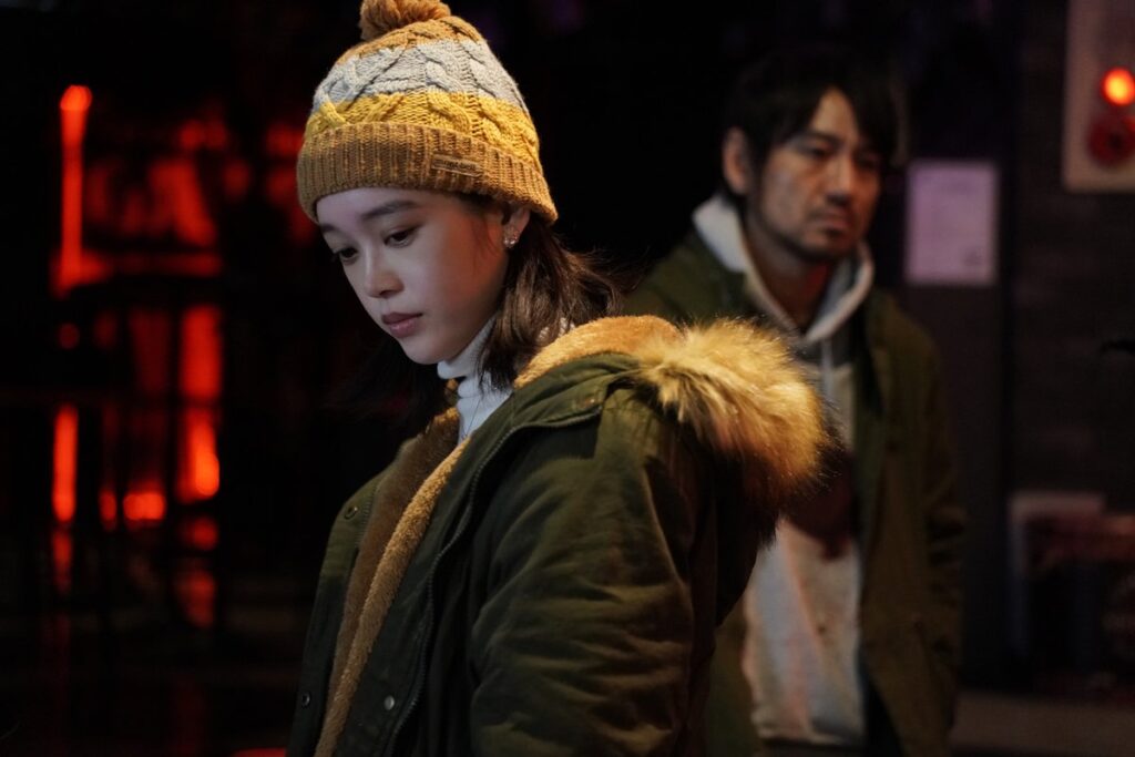 映画「ゴーストキラー」公式X投稿画像（髙石あかり＆三元雅芸のシリアスなシーン）